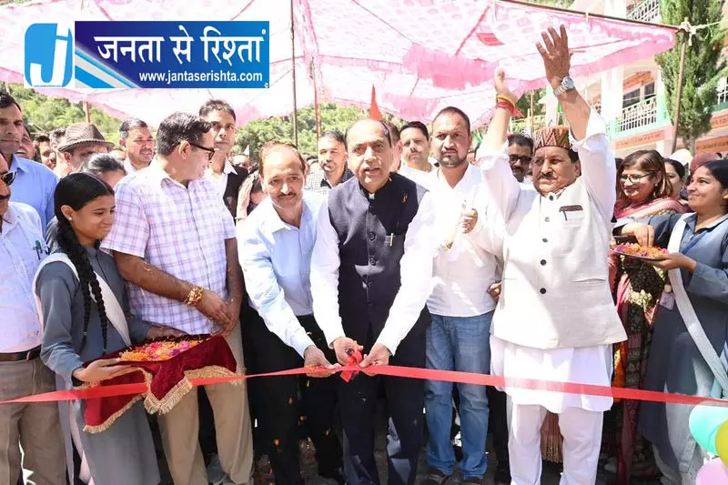 दूरदराज इलाकों की प्रतिभाओं को निखारें: जयराम दूरदराज इलाकों की प्रतिभाओं को निखारें: जयराम