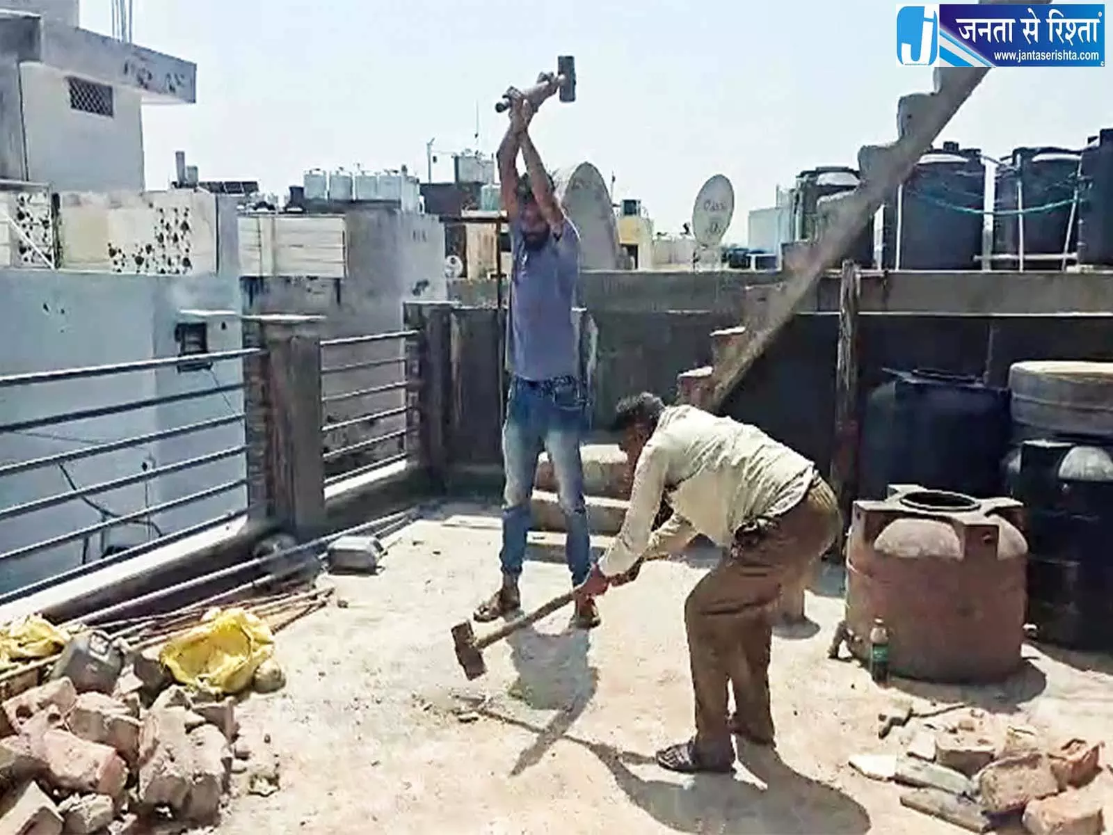 दिल्ली में अवैध निर्माण पर MCD का बड़ा एक्शन, 11 संपत्तियां ध्वस्त दिल्ली में अवैध निर्माण पर MCD का बड़ा एक्शन, 11 संपत्तियां ध्वस्त