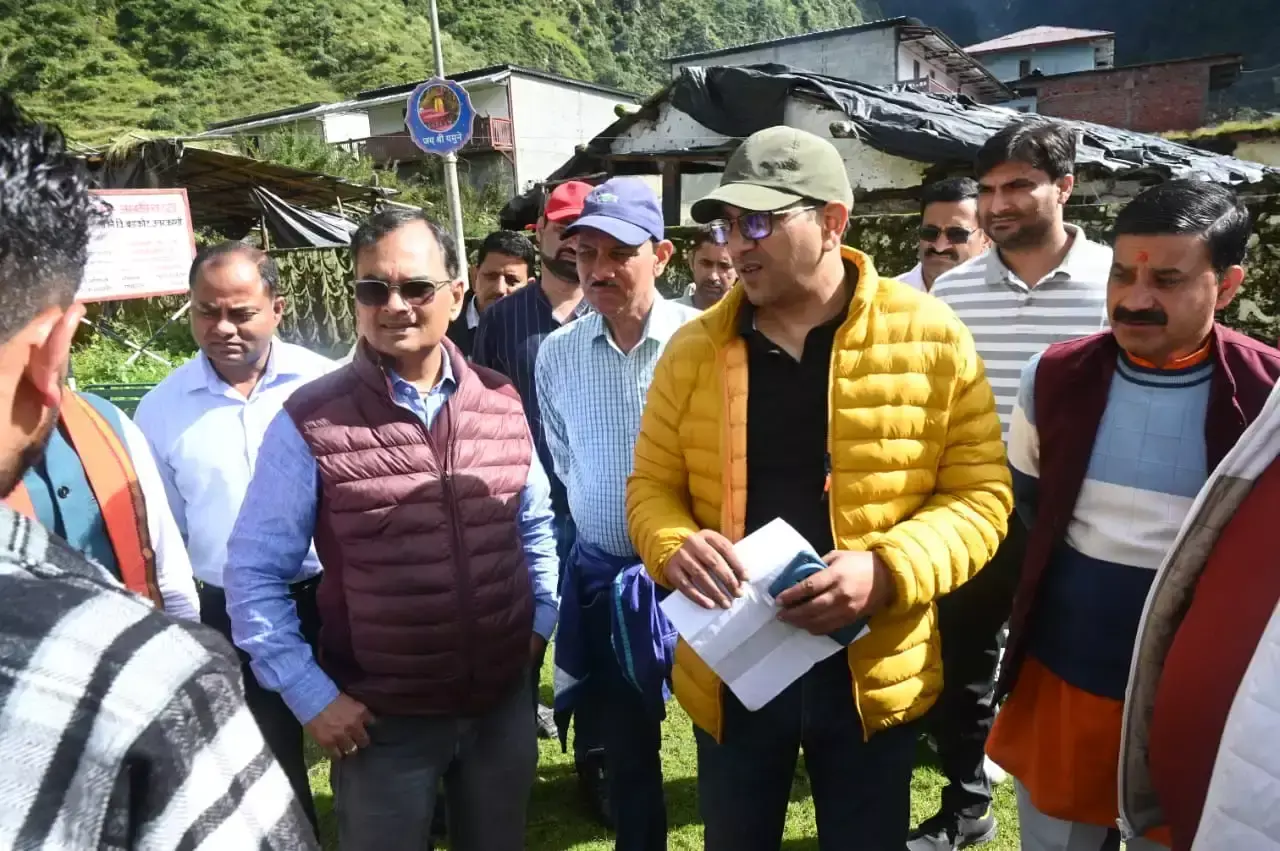 Uttarkashi: पैदल मार्ग और रेलिंग की मरम्मत को लेकर सख्ती