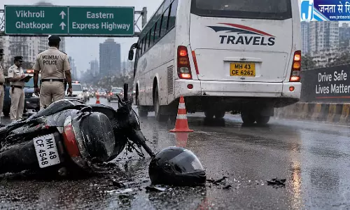 तेज रफ्तार बस ने स्कूटर सवार रेस्टोरेंट मालिक को कुचला