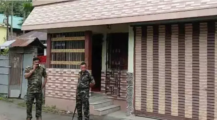 Cooch Behar: तृणमूल कार्यालय में तोड़फोड़ के बाद आगजनी, सिताई में तनाव
