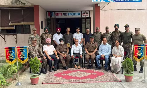 NCC ने सेना में चयनित पूर्व कैडेट्स को सम्मानित किया NCC ने सेना में चयनित पूर्व कैडेट्स को सम्मानित किया