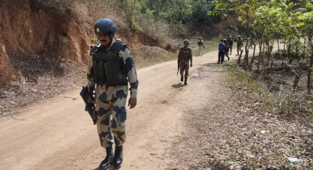 जिरीबाम-तामेंगलोंग-नोनी मार्ग पर हिंसक झड़प, 4 की मौत से तनाव जिरीबाम-तामेंगलोंग-नोनी मार्ग पर हिंसक झड़प, 4 की मौत से तनाव