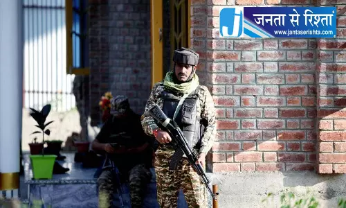 CIK ने आतंकी मामले में शोपियां और कुलगाम में तलाशी ली CIK ने आतंकी मामले में शोपियां और कुलगाम में तलाशी ली