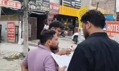 Faridabad: रिहायशी मकानों पर चिपकाए गए रेस्टोरेशन नोटिस