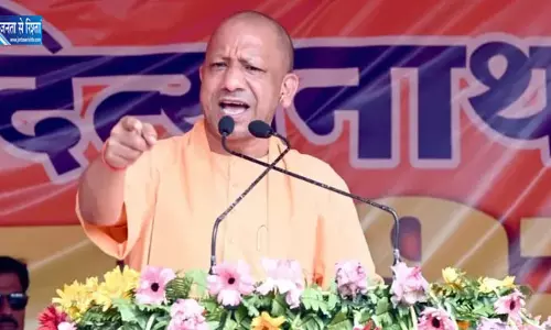 लोक सेवकों की गलती पर तय हो जवाबदेही, उद्दंड व्यवहार पर जरूरी है अंकुश: सीएम योगी