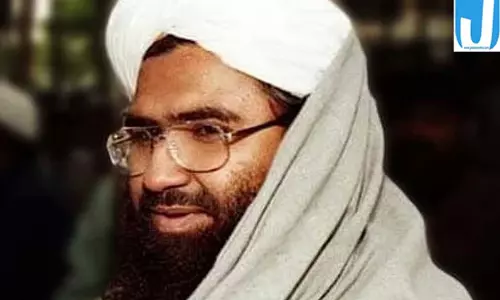 FATF बैठक से पहले पाकिस्तान का बड़ा ऐलान मसूद अजहर पर 70 लाख का इनाम FATF बैठक से पहले पाकिस्तान का बड़ा ऐलान मसूद अजहर पर 70 लाख का इनाम