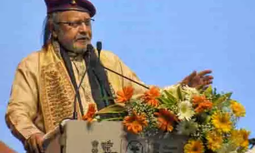 भाजपा नेता मिथुन चक्रवर्ती ने शुरू की बंगाल फुटबॉल एकेडमी बनाने की पहल भाजपा नेता मिथुन चक्रवर्ती ने शुरू की बंगाल फुटबॉल एकेडमी बनाने की पहल