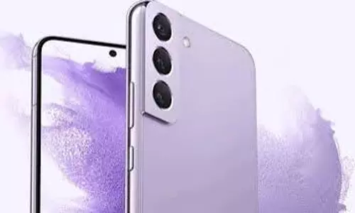Samsung का 42 हजार वाला फोन मिल रहा ₹9000 सस्ता