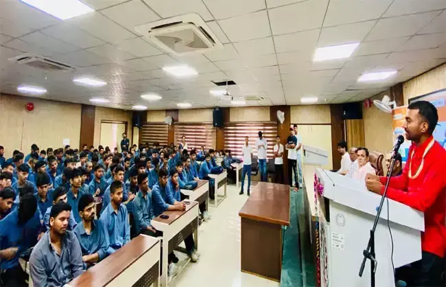 Narnaul: युवाओं ने नशे के खिलाफ एकजुट होकर लिया संकल्प