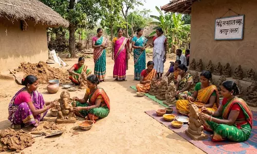 गणेशोत्सव में बस्तर की महिलाओं का कमाल, इको-फ्रेंडली मूर्तियां बेचकर कमाए 1.80 लाख रुपये