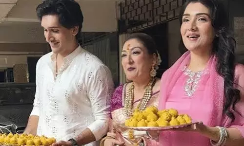 सुनीता आहूजा ने बेटे यश संग किया गणपति का स्वागत गोविंदा नहीं आए नजर