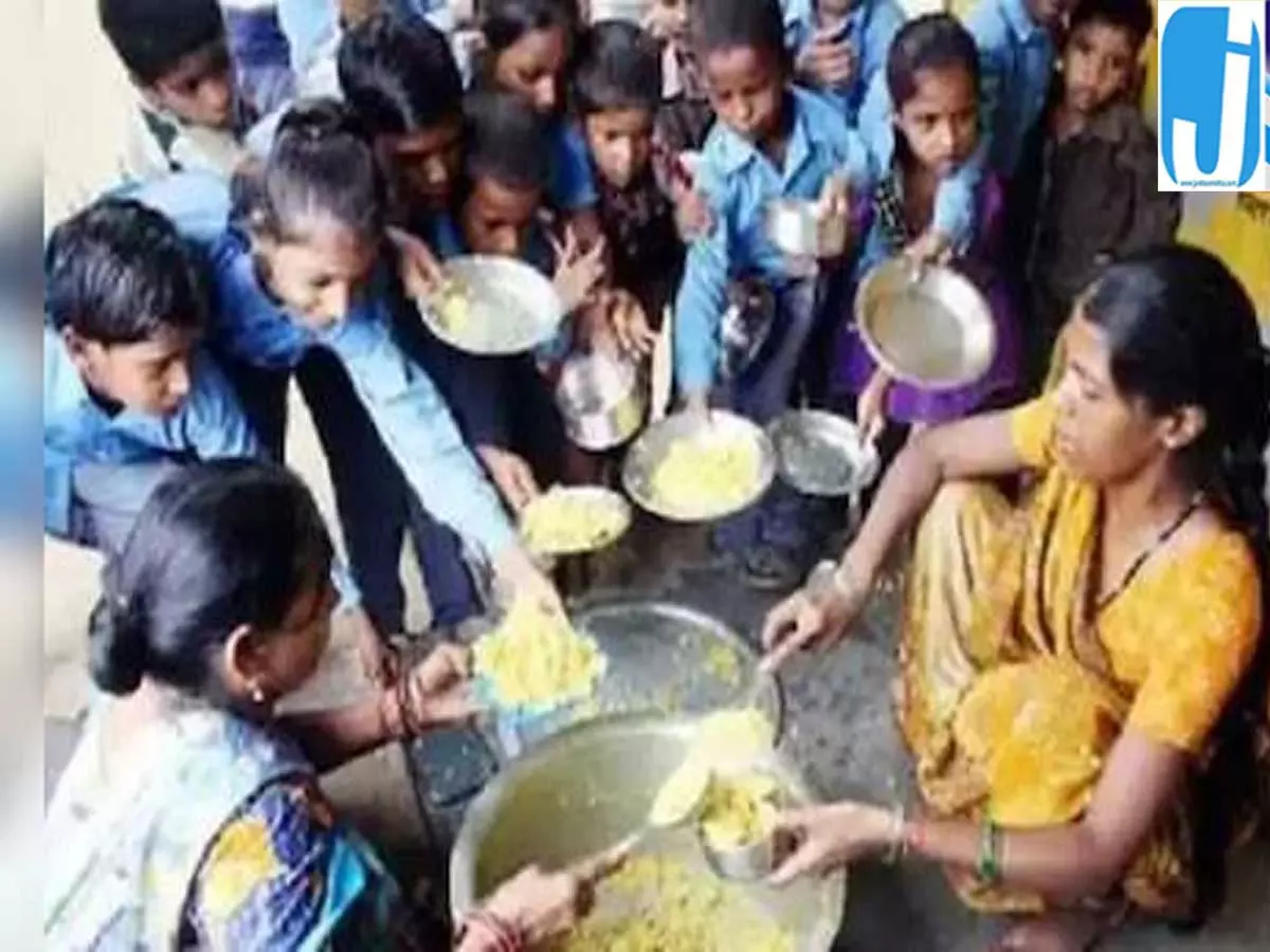 बच्चों के भोजन पर बड़ा एक्शन मिड डे मील के मामलों की खुफिया जांच बच्चों के भोजन पर बड़ा एक्शन मिड डे मील के मामलों की खुफिया जांच