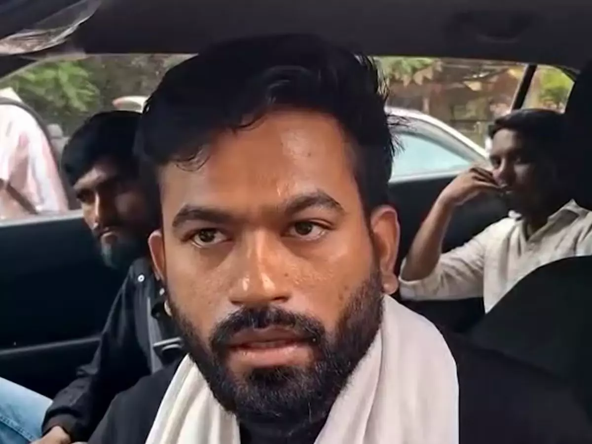एमपीएससी विवाद पर आर-पार के मूड में अभिजीत दीपके, 24 सितंबर तक का अल्टीमेटम एमपीएससी विवाद पर आर-पार के मूड में अभिजीत दीपके, 24 सितंबर तक का अल्टीमेटम