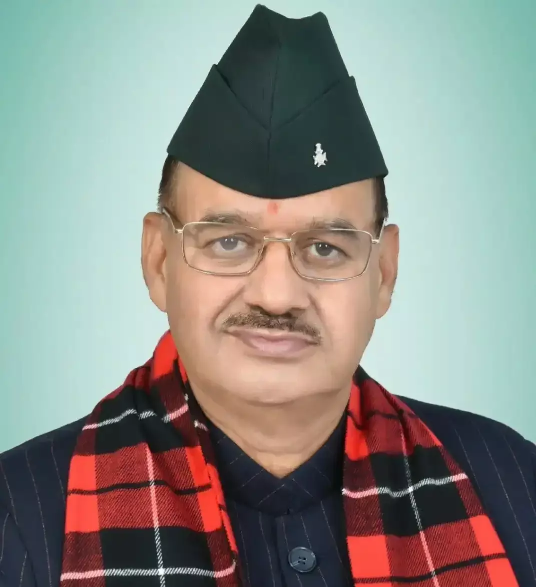 Dehradun: पैतृक गांवों में शहीद द्वार और स्मारक निर्माण की तैयारी Dehradun: पैतृक गांवों में शहीद द्वार और स्मारक निर्माण की तैयारी