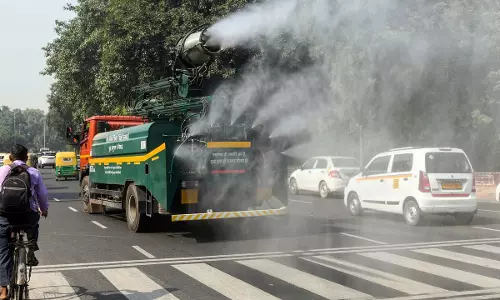 प्रदूषण के चलते स्कूल खेलों पर रोक की सलाह प्रदूषण के चलते स्कूल खेलों पर रोक की सलाह