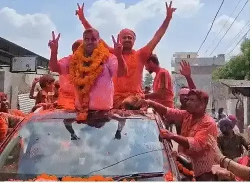 Bikaner: नगर निगम में कांग्रेस बहुमत के बाद मेयर पद की दौड़ तेज Bikaner: नगर निगम में कांग्रेस बहुमत के बाद मेयर पद की दौड़ तेज
