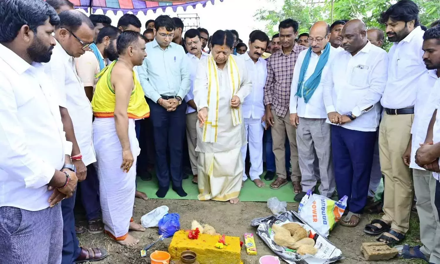 गोदावरी पुष्करलु कार्य निज़ामाबाद में शुरू किया गया