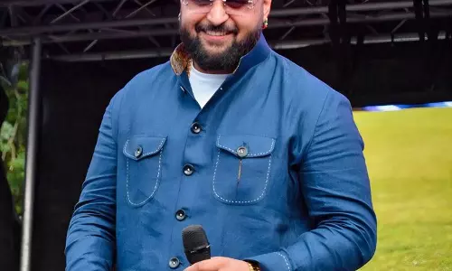 गुलाब सिद्धू के घर पर फायरिंग के बाद बरनाला में बढ़ाई गई सुरक्षा गुलाब सिद्धू के घर पर फायरिंग के बाद बरनाला में बढ़ाई गई सुरक्षा