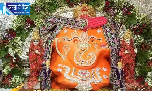 खजराना गणेश मंदिर ने भक्तों की सुरक्षा के लिए ली ₹20 करोड़ की इंश्योरेंस पॉलिसी खजराना गणेश मंदिर ने भक्तों की सुरक्षा के लिए ली ₹20 करोड़ की इंश्योरेंस पॉलिसी