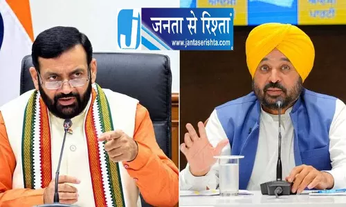 नायब सैनी का भगवंत मान पर पलटवार, ‘नकली पगड़ी’ टिप्पणी पर दिया जवाब नायब सैनी का भगवंत मान पर पलटवार, ‘नकली पगड़ी’ टिप्पणी पर दिया जवाब