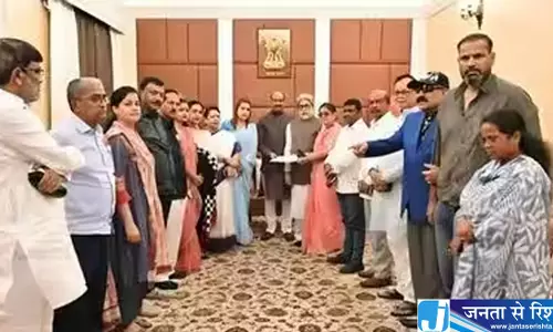 ममता के बागियों पर BJP ने खींची लकीर ममता के बागियों पर BJP ने खींची लकीर