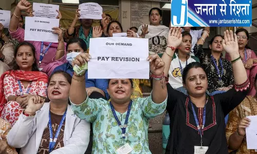 J&K: NHM कर्मचारियों की हड़ताल 72 घंटे और बढ़ी