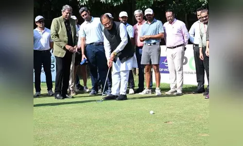 डीपी वर्ल्ड नवा रायपुर ओपन 2026, मुख्यमंत्री साय ने गोल्फ में हाथ आजमाकर बढ़ाया खिलाड़ियों का उत्साह डीपी वर्ल्ड नवा रायपुर ओपन 2026, मुख्यमंत्री साय ने गोल्फ में हाथ आजमाकर बढ़ाया खिलाड़ियों का उत्साह