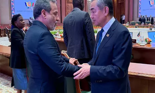 शी जिनपिंग के अमेरिका दौरे से पहले चीन जाएंगे ईरानी विदेश मंत्री अराघची