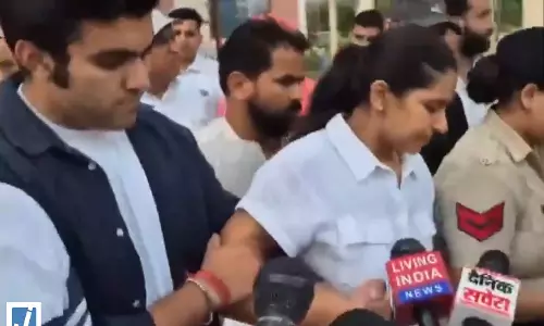 गुरुग्राम हिट एंड रन में सिया का दावा चार लोग कर रहे थे परेशान
