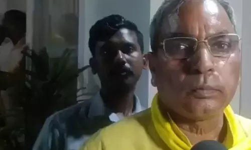 योगी कैबिनेट में 23 प्रस्ताव मंजूर मछली निर्यात पर राजभर ने जताई उम्मीद योगी कैबिनेट में 23 प्रस्ताव मंजूर मछली निर्यात पर राजभर ने जताई उम्मीद
