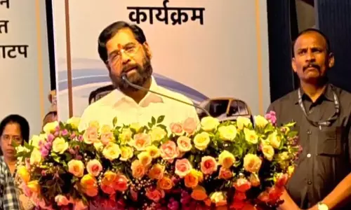 सुप्रीम कोर्ट में शिंदे गुट की दलील EC को असली शिवसेना तय करने का अधिकार