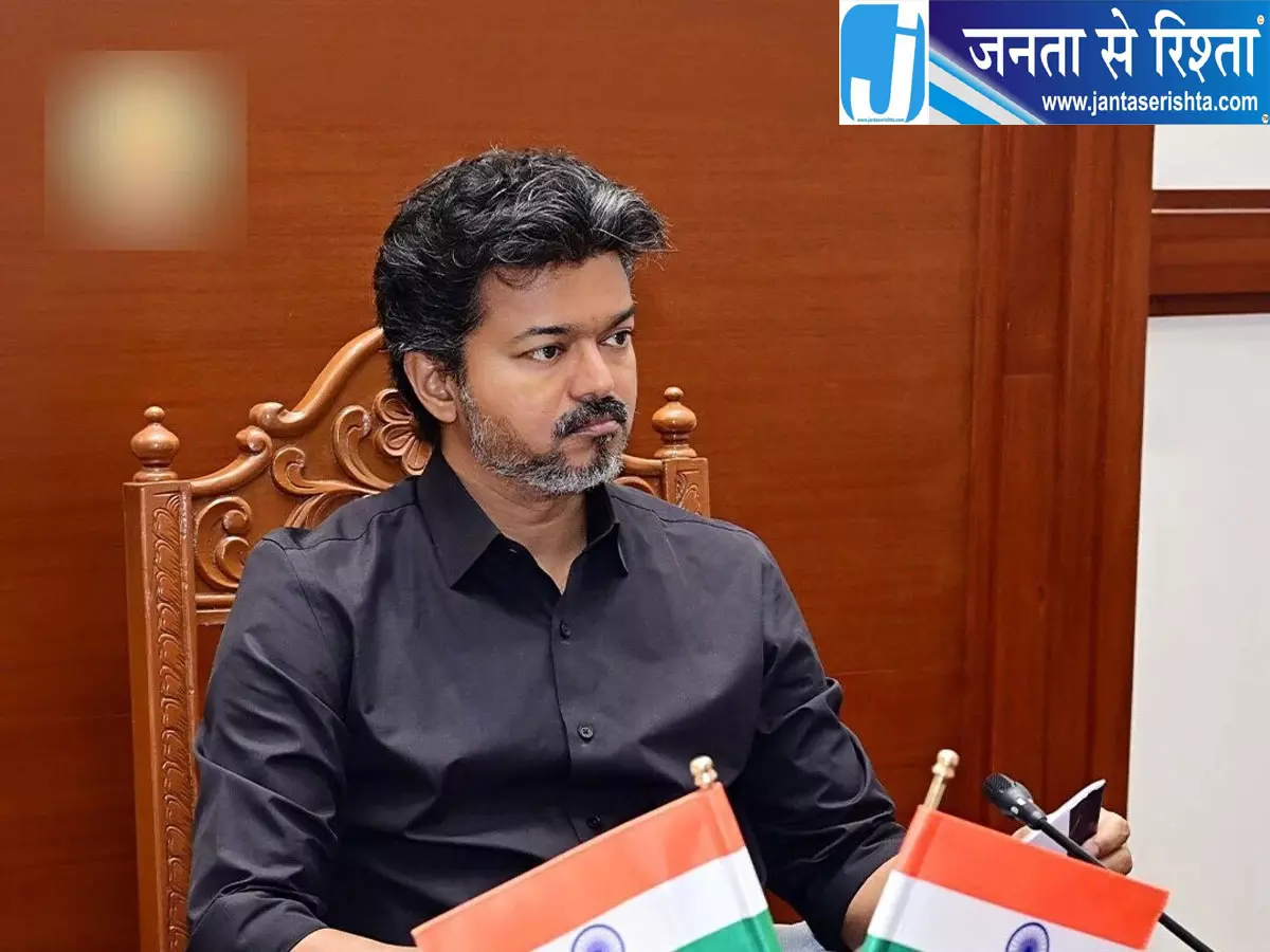 वामदलों के फैसले से विजय की बढ़ी चुनौती वामदलों के फैसले से विजय की बढ़ी चुनौती