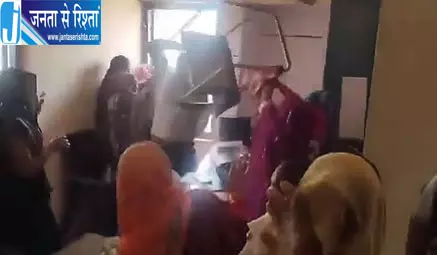 लोहिया ट्रस्ट की कमान अखिलेश के हाथ लोहिया ट्रस्ट की कमान अखिलेश के हाथ