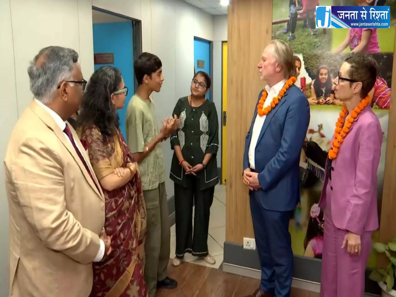 ऑस्ट्रेलियाई तकनीक से भारतीय बच्चों को मिल रही सुनने और बोलने की नई राह ऑस्ट्रेलियाई तकनीक से भारतीय बच्चों को मिल रही सुनने और बोलने की नई राह