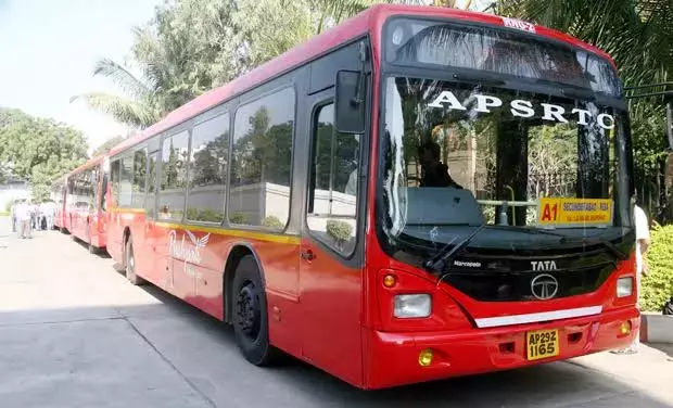 APSRTC बस में विस्फोटक से भरा बैग मिला