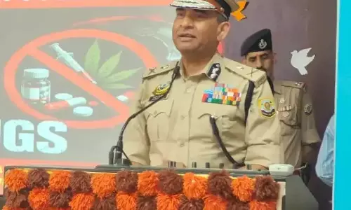 Una: डीजीपी का छात्रों से संवाद, नशे के खिलाफ लड़ाई पर जोर