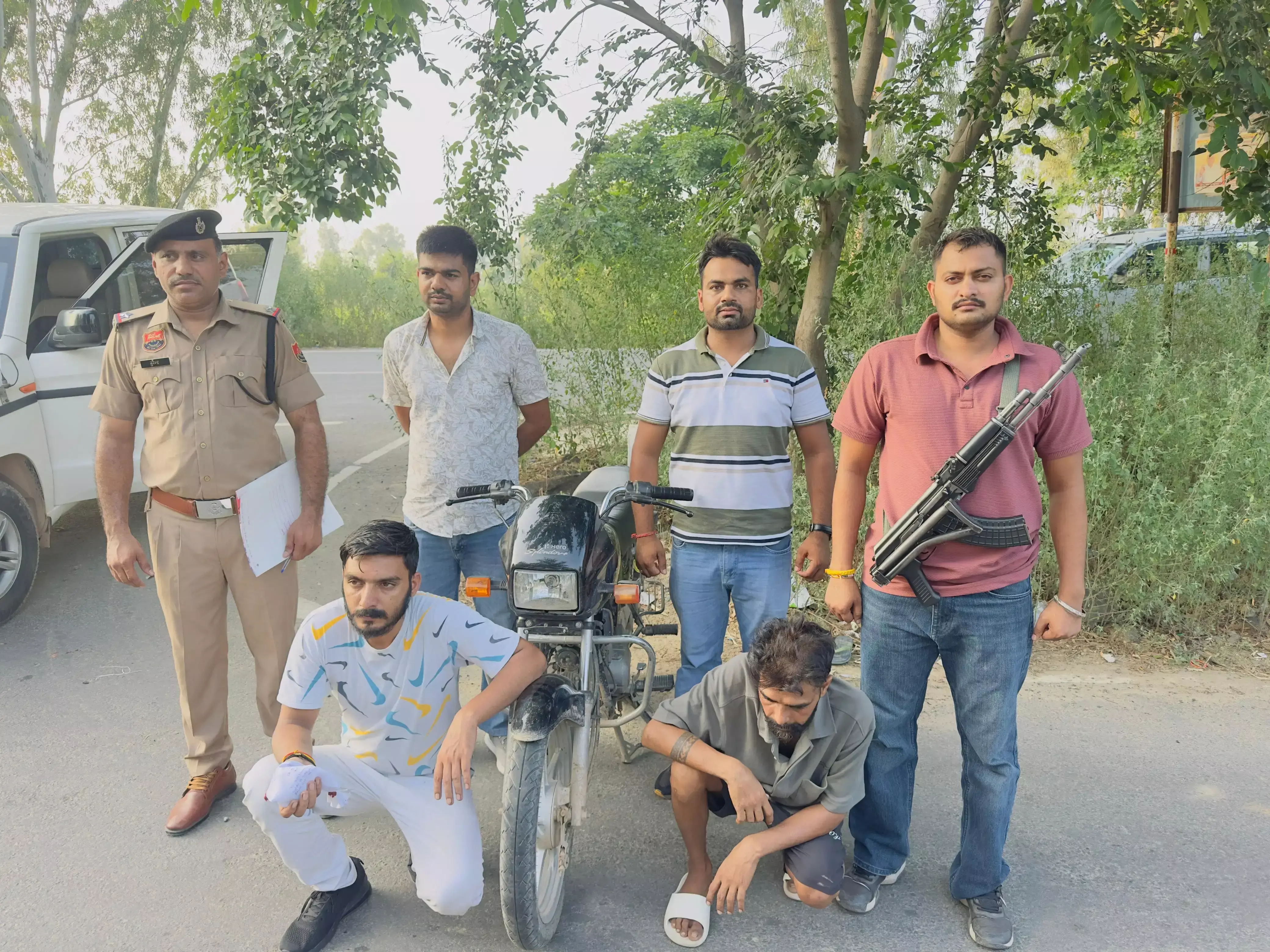 Jind: जींद में नशे की खेप के साथ तीन तस्कर गिरफ्तार Jind: जींद में नशे की खेप के साथ तीन तस्कर गिरफ्तार