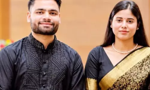 रिंकू सिंह और प्रिया सरोज की शादी की तारीख तय, 4 दिसंबर को लखनऊ में लेंगे सात फेरे रिंकू सिंह और प्रिया सरोज की शादी की तारीख तय, 4 दिसंबर को लखनऊ में लेंगे सात फेरे