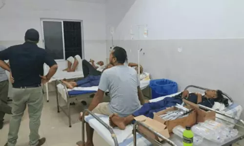 श्राद्ध का भोज खाने के बाद 50 लोग बीमार, आधा दर्जन की हालत चिंताजनक श्राद्ध का भोज खाने के बाद 50 लोग बीमार, आधा दर्जन की हालत चिंताजनक