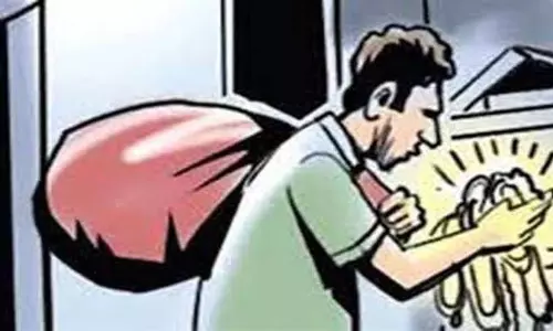 Sonipat: सात लाख नकदी और लाखों के जेवर लेकर फरार हुए चोर