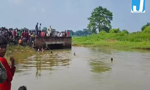 कुआनो नदी में डूबा युवक अग्निशमन और पीएसी के गोताखोर कर रहे तलाश