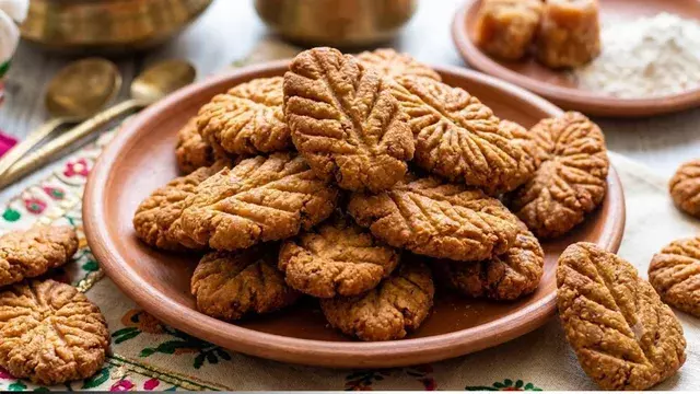 ठेकुआ के नाम की कहानी क्या आप जानते हैं इस पारंपरिक प्रसाद का इतिहास