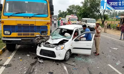 राजस्थान में भीषण सड़क हादसा, कार-डंपर टक्कर में चार लोगों की मौत