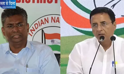 सुरजेवाला का आरोप- ED ने सतीश जारकीहोली को बनाया निशाना सुरजेवाला का आरोप- ED ने सतीश जारकीहोली को बनाया निशाना