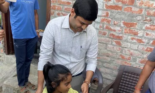 मासूम सामरा नाज की शिकायत पर बनी सड़क,  DM ने जीता लोगों का दिल