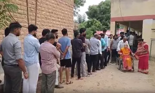 राजस्थान निकाय चुनाव: कोटा में कांग्रेस और भाजपा कार्यकर्ताओं के बीच झड़प, 10 बूथों पर री-पोलिंग जारी राजस्थान निकाय चुनाव: कोटा में कांग्रेस और भाजपा कार्यकर्ताओं के बीच झड़प, 10 बूथों पर री-पोलिंग जारी