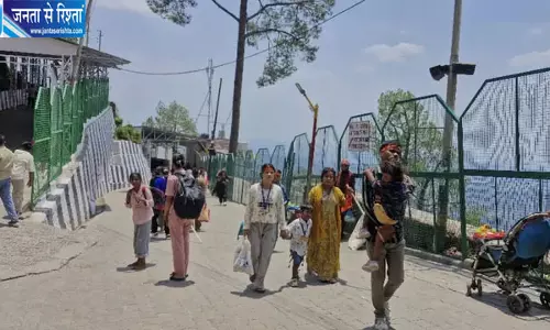 मां वैष्णो देवी यात्रा का बैटरी कार मार्ग आठ दिन बाद खुला, श्रद्धालुओं को मिली राहत मां वैष्णो देवी यात्रा का बैटरी कार मार्ग आठ दिन बाद खुला, श्रद्धालुओं को मिली राहत