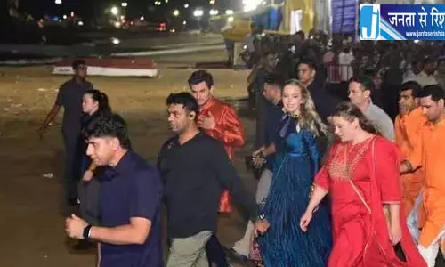 टिफनी ट्रंप से नीता अंबानी तक के लुक्स ने खींचा ध्यान, गणपति विसर्जन में दिखा ग्लैमर