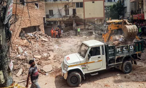 रहस्यमयी जंगल और आस्था की कहानी लेकर आया ‘द वान’ का ट्रेलर